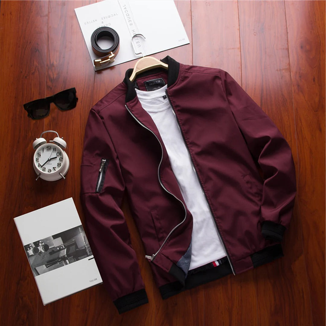 Belro short summer men's jacket with lightweight fabric, casual fit, and stylish design, suitable for warm weather wear.