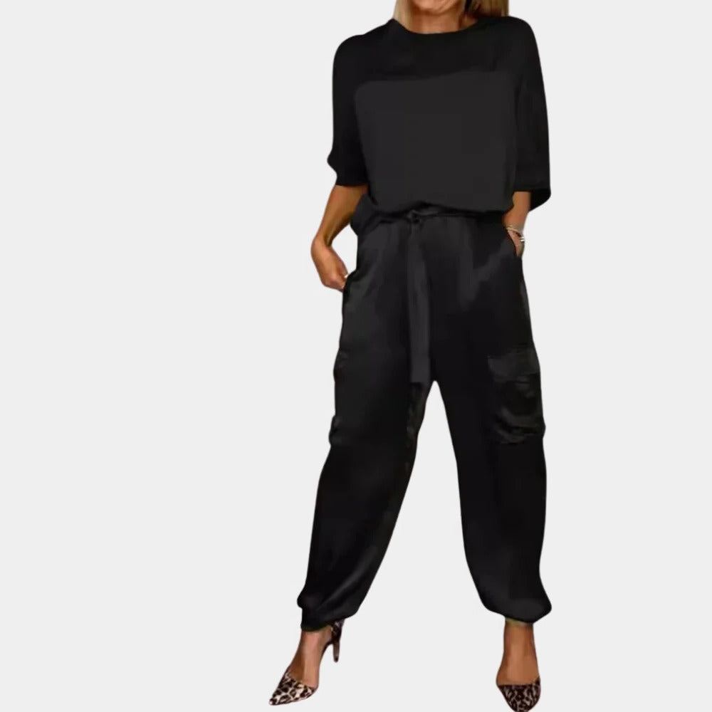 Belro stylish two-piece ladies leggings set featuring a fitted top and matching leggings, casual and comfortable clothing ensemble.