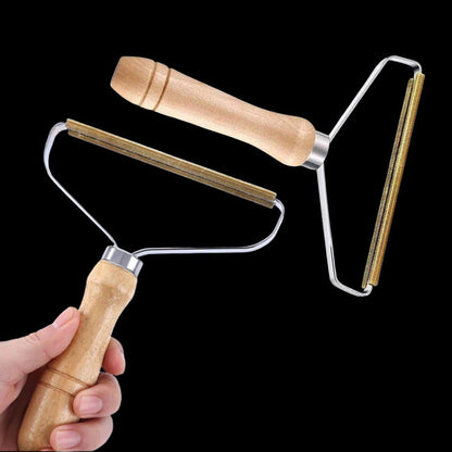Belro portable lint and pet hair remover for home and outdoor use, featuring a compact design and effective hair removal tools.