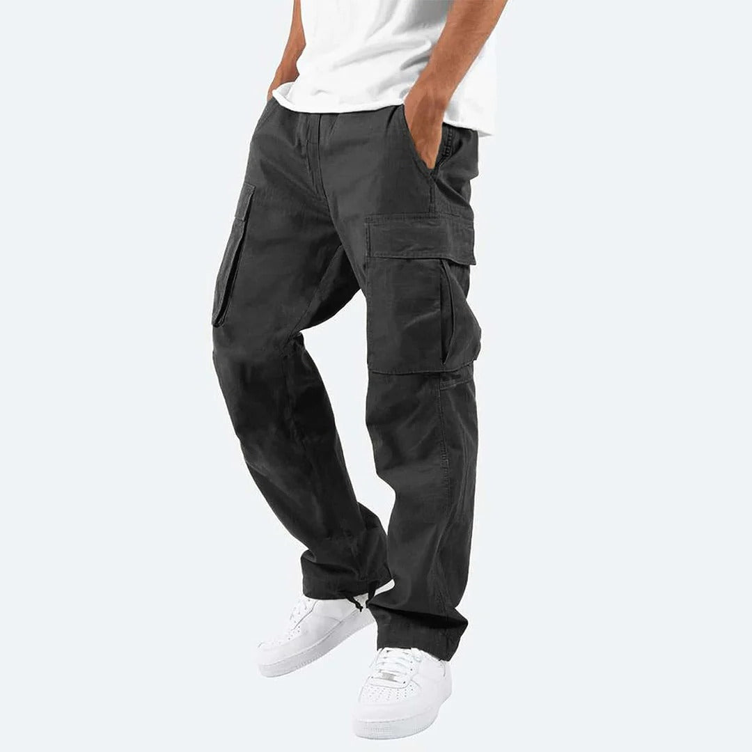 Belro men's cargo pants with multiple pockets and relaxed fit, shown in a casual outdoor setting.