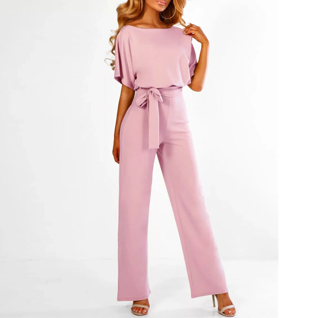 Belro simple and chic jumpsuit, stylish clothing with a modern fit, shown in a natural pose on a plain background.
