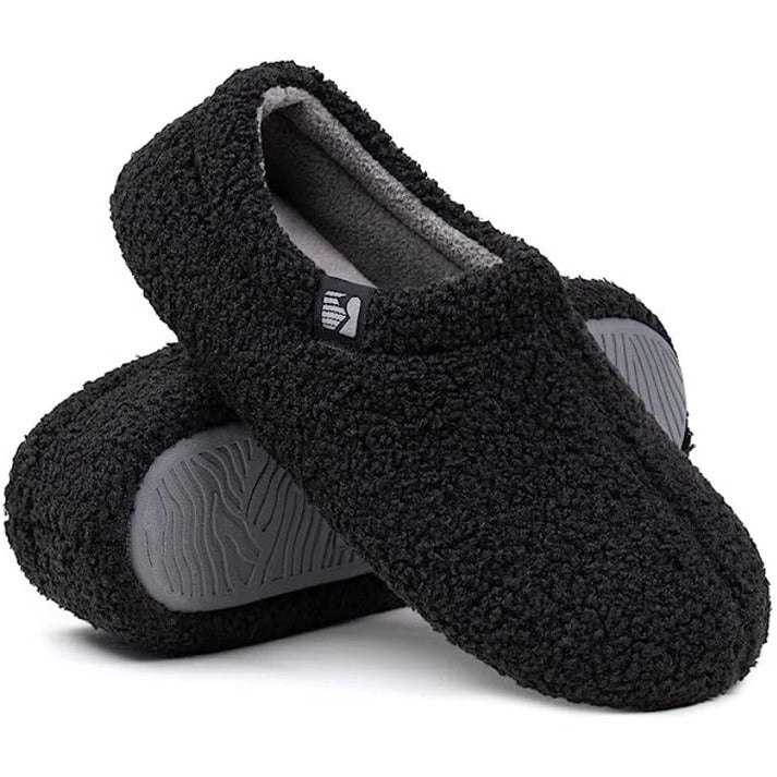 Belro fleeced closed-back indoor slipper with plush lining, perfect for cozy indoor footwear and comfort.
