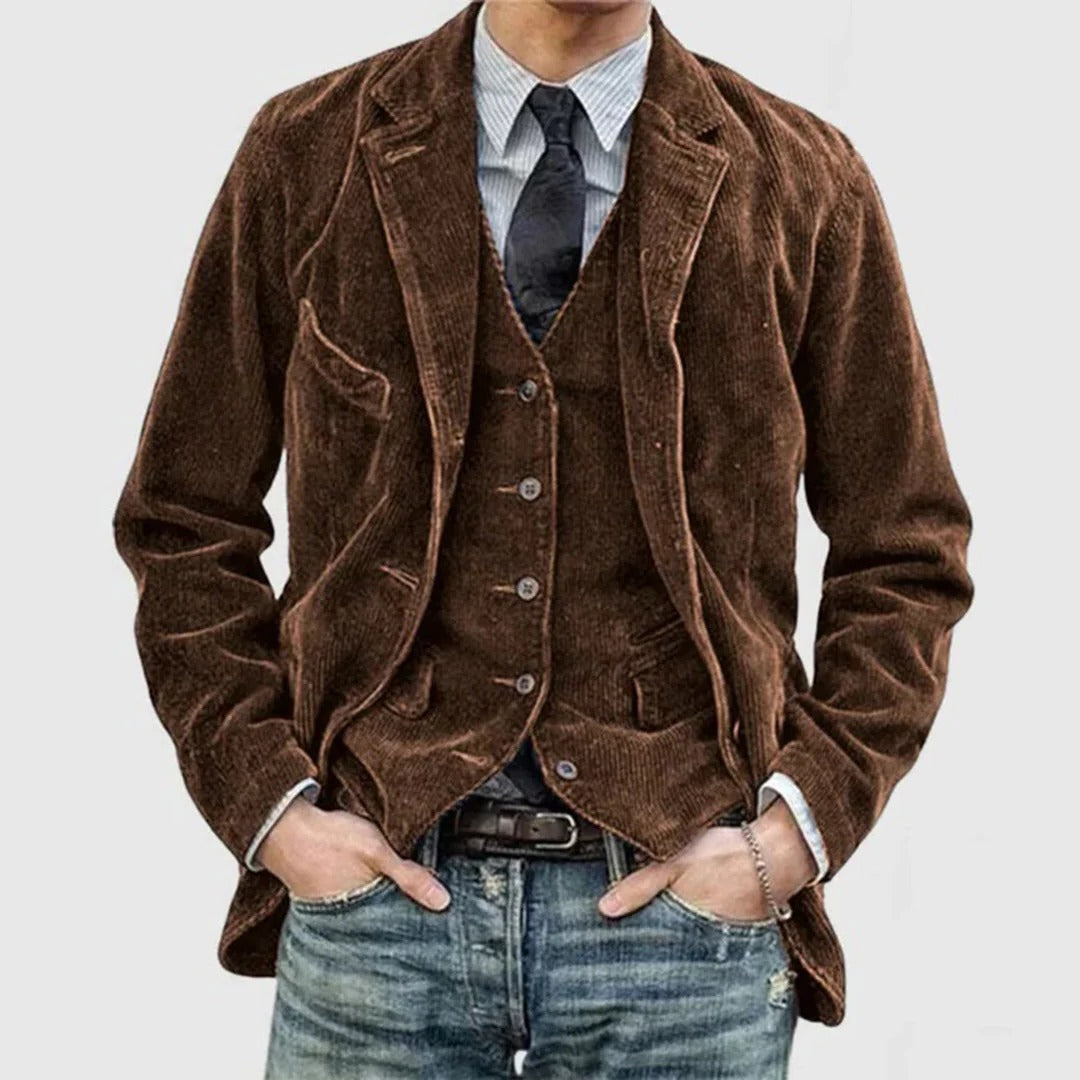 Men’s Belro corduroy jacket in casual vintage style with a classic collar and button closure, shown on a hanger.