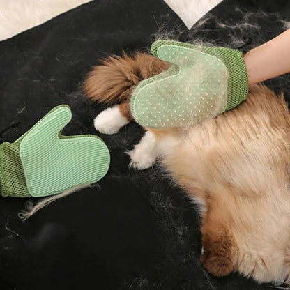 Belro 2-in-1 cat grooming glove showing soft silicone bristles and flexible design for gentle pet grooming.