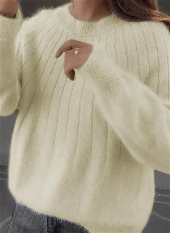 Belro soft cashmere knitted sweater for women, featuring a cozy, luxurious design in a relaxed fit, perfect for warmth and style.