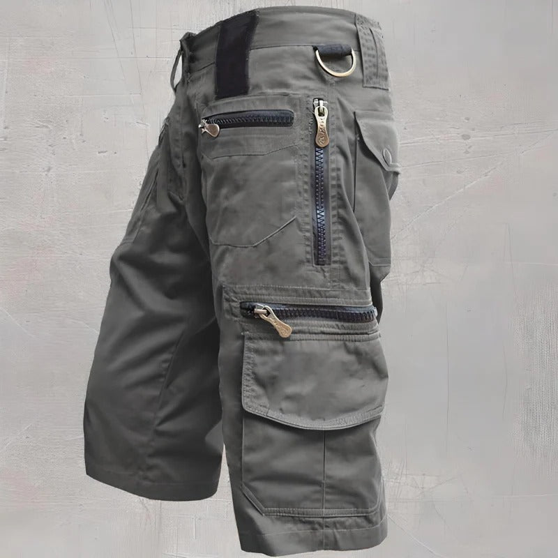 Men's Belro tactical shorts with multiple pockets and durable fabric, suitable for outdoor and tactical activities.