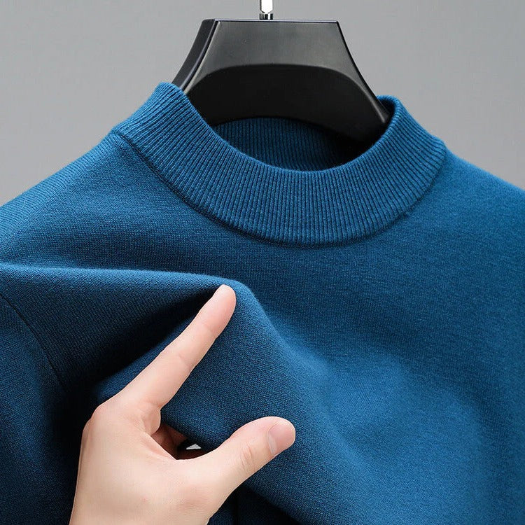 Belro men's cashmere sweater with an elegant hem, showcasing soft, luxurious knit fabric and stylish fit.