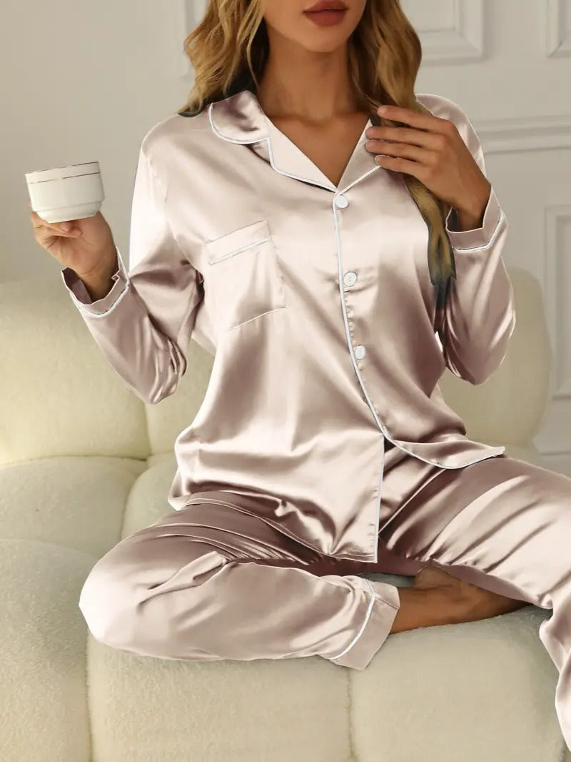 Belro high-quality women's pajama set featuring a comfortable sleepwear top and pants in soft fabric.