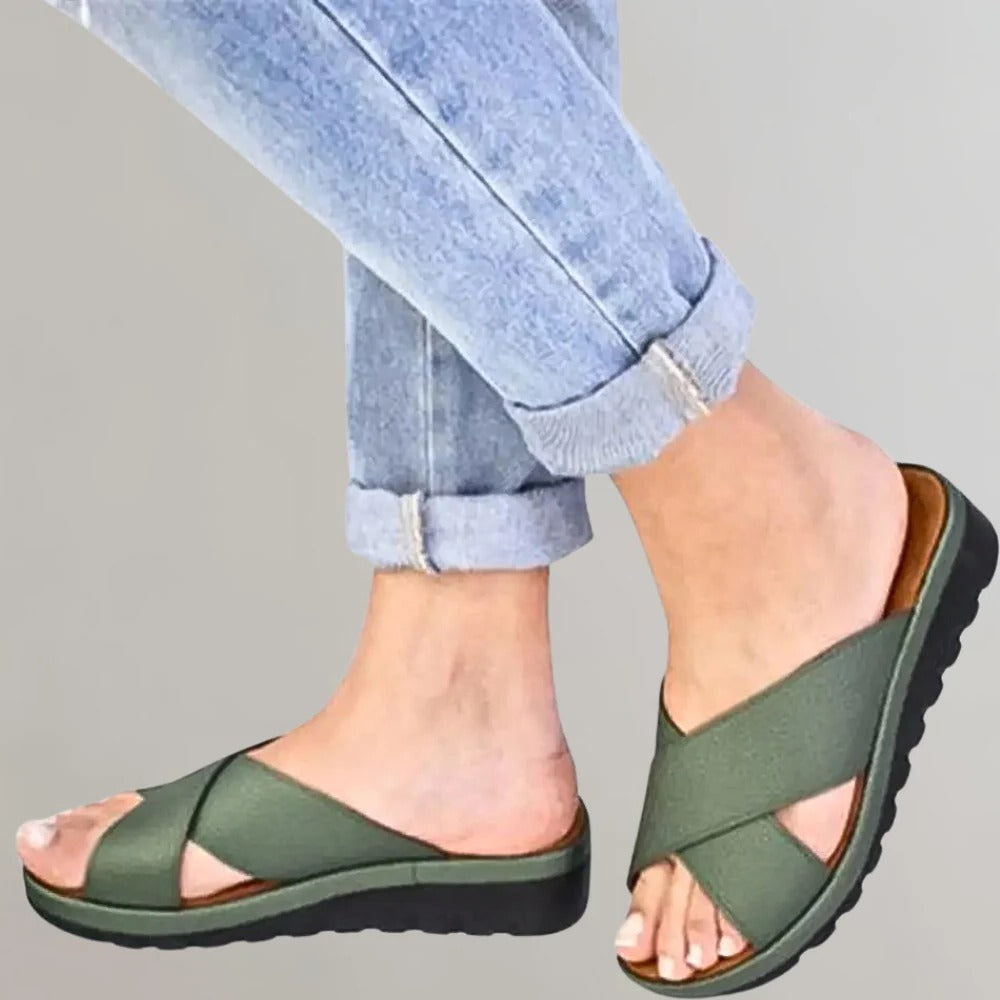 Belro women's comfortable slippers with soft fabric and cushioned soles, ideal for cozy indoor wear.