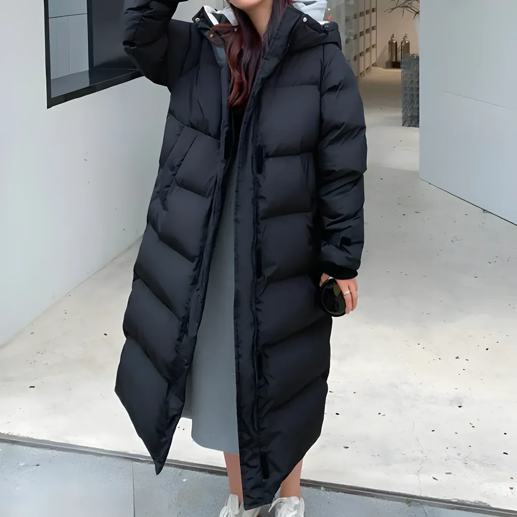 Belro windproof long jacket, stylish and lightweight outdoor clothing with a sleek design and full-length zipper.
