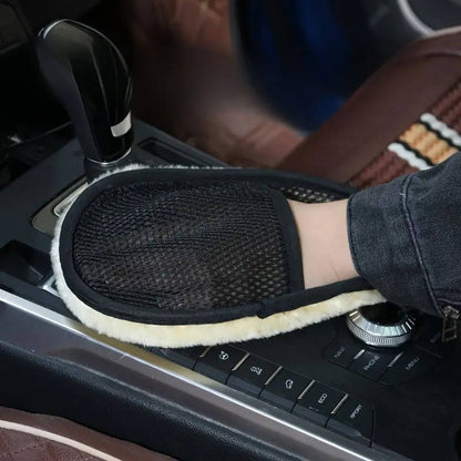 Belro microfiber car cleaning cloth, soft and absorbent, shown on a clean surface, ideal for car detailing and home cleaning.
