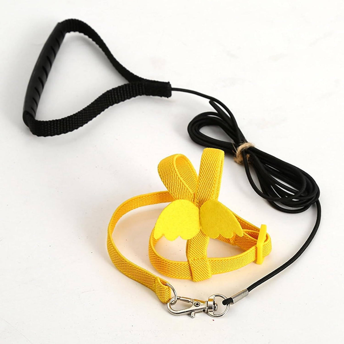 Belro pet bird harness with adjustable straps and secure clip, designed for parrots and small birds.