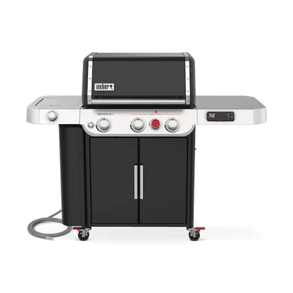 Casavibeo Weber Genesis EX-335 smart gas grill with stainless steel burners and side tables, ready for outdoor cooking.