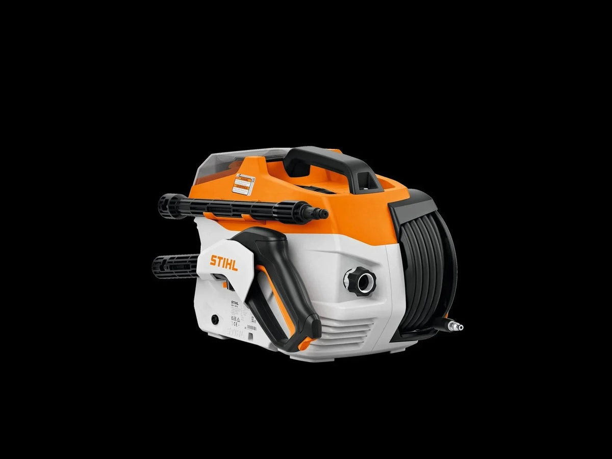 Casavibeo STIHL REA 100 PLUS electric pressure washer with hose and spray gun, ready for outdoor cleaning tasks.