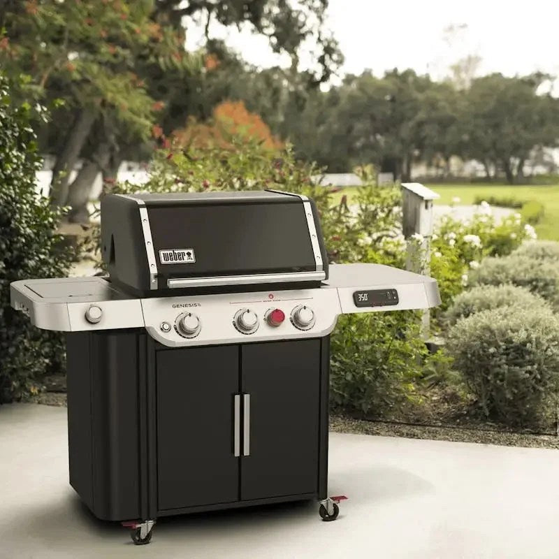 Casavibeo Weber Genesis EX-335 Smart Gas Grill with stainless steel lid and multiple burners, outdoor cooking with ample grilling space