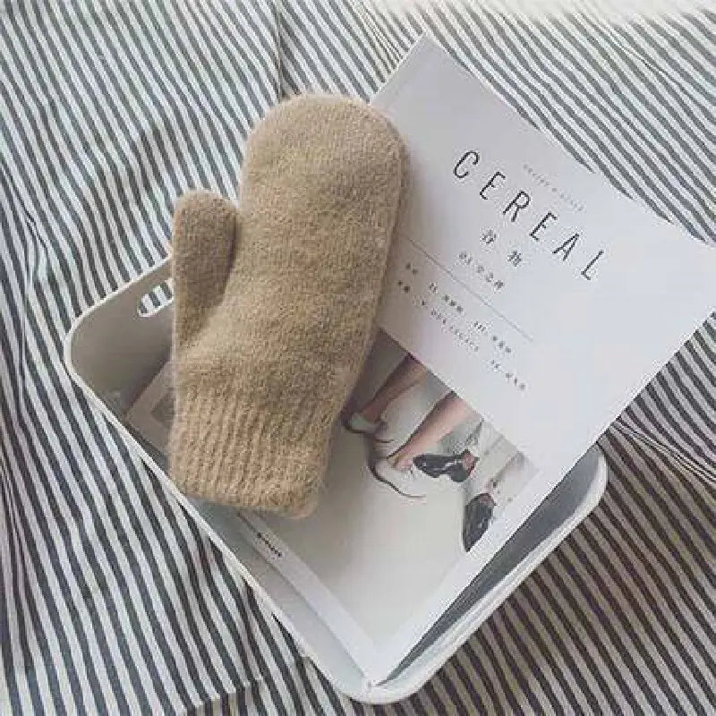Khaki Belro cashmere knit mittens for women, cozy winter clothing accessory with soft, warm fabric and ribbed cuffs.