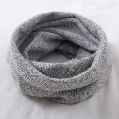 Light grey Belro thermal cashmere neck gaiter for winter, soft and cozy clothing accessory for cold weather.