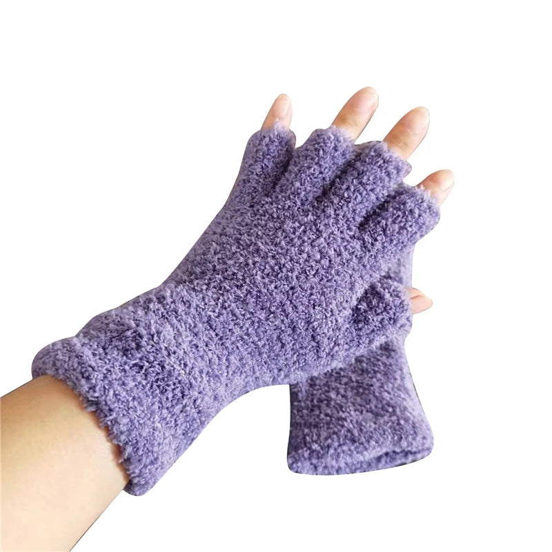 Light purple Belro Winter Comfort Knit Half Finger Gloves, cozy knit accessories with half finger design for warmth and style.