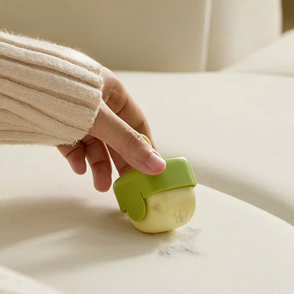 Belro Mini Travel Lint Roller for outdoor use, compact lint remover for clothing and fabrics during travel or outdoor activities.