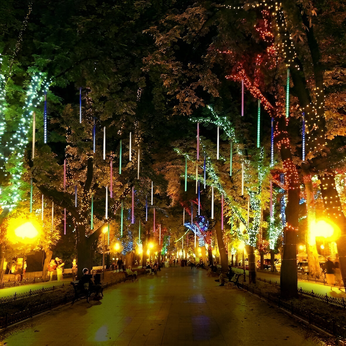 Belro snowfall garland lights set of 8 for outdoor home and garden decor, featuring sparkling snowflake design and warm lighting.