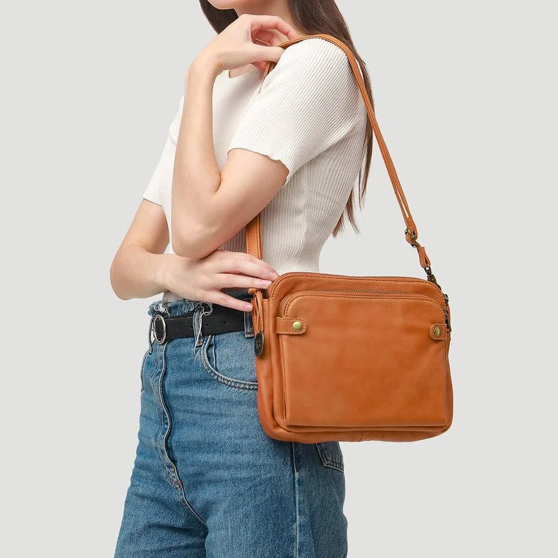 Belro three-layer leather crossbody shoulder bag and clutch, featuring multiple compartments and stylish design.
