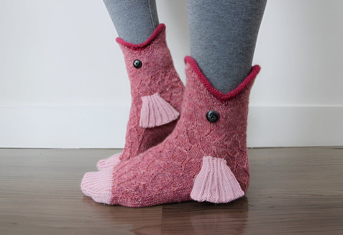 Belro 3D knitted crocodile socks featuring detailed crocodile design, colorful, comfortable clothing sock for casual wear