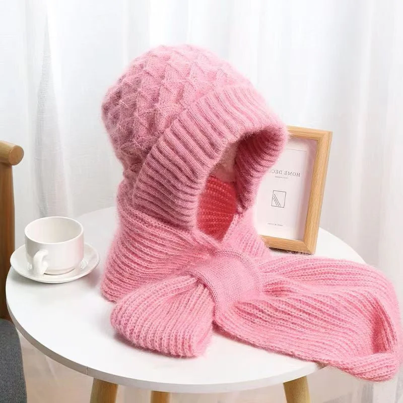 Belro women's winter windproof hat with integrated ear protection, scarf design, and warm, wind-resistant fabric.