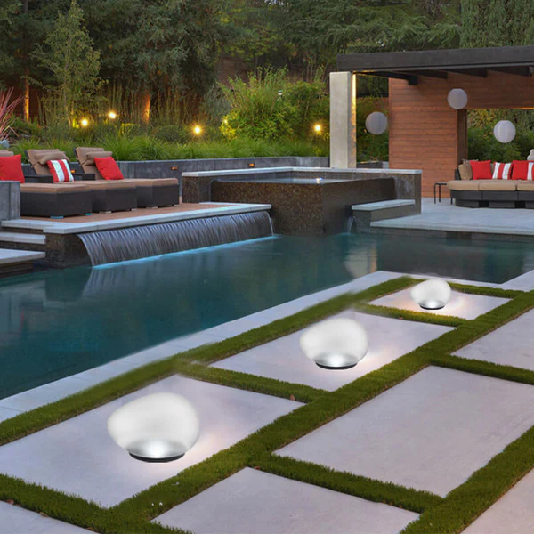 Belro Solar Pebble LED outdoor landscape light with sandblasted glass surface, ideal for garden and outdoor lighting.