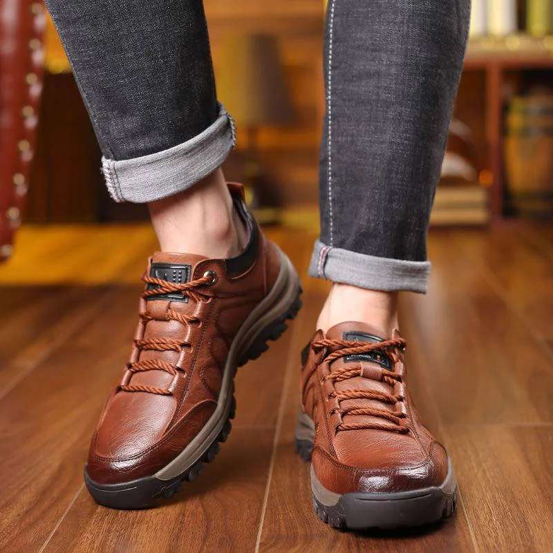 Men's casual Belro shoes with hand-stitched arch support, breathable fabric, and non-slip soles, suitable for everyday wear.