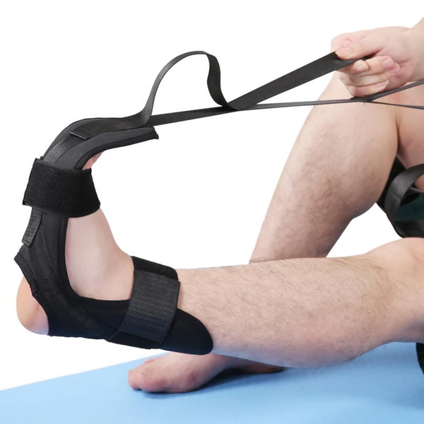 Belro men's yoga stretching strap for rehabilitation training, made of durable fabric, shown in a relaxed, natural position.
