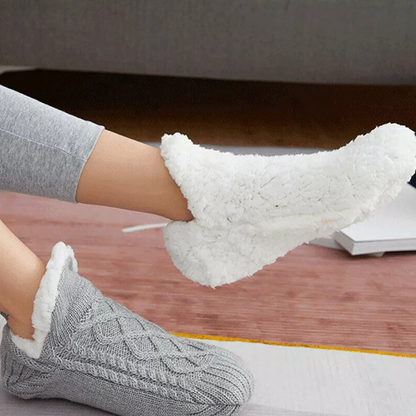 Belro women's non-slip thermal fleece socks with indoor grip, warm and cozy for cold weather.