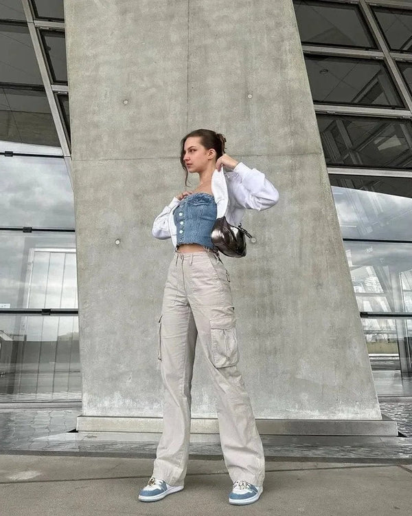 Belro adjustable straight fit cargo pants with multiple pockets and belt loops, casual outdoor clothing for men.