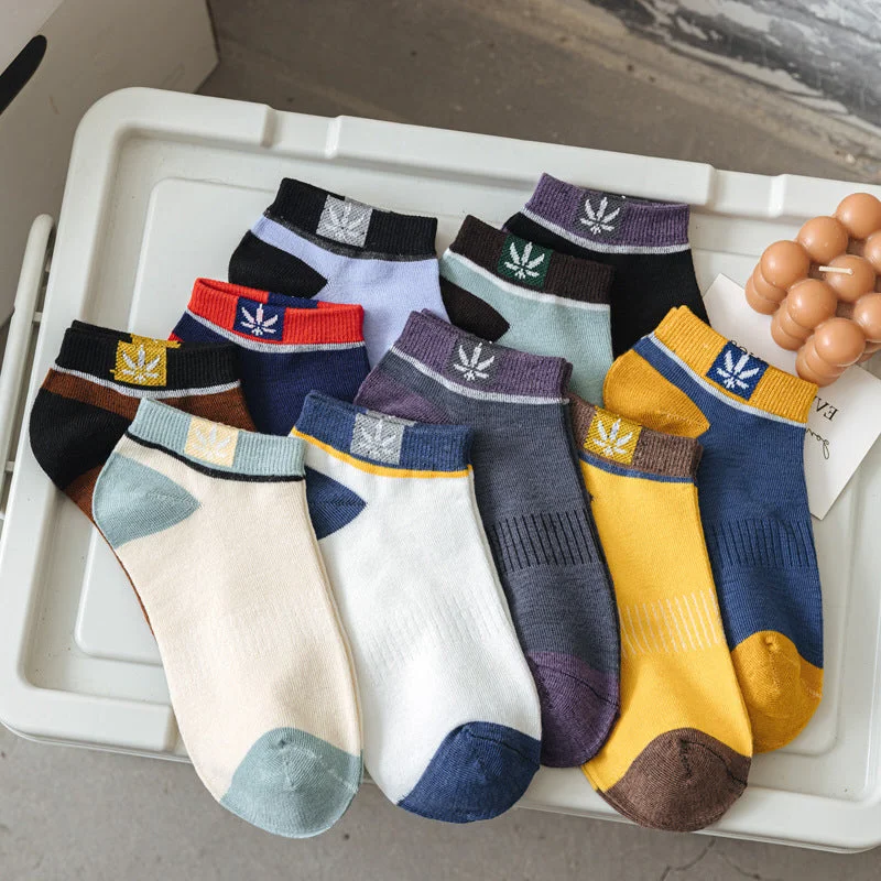 20 pairs of Belro men's casual low cut ankle socks made of thin cotton with sweat-wicking fabric and comfortable fit.