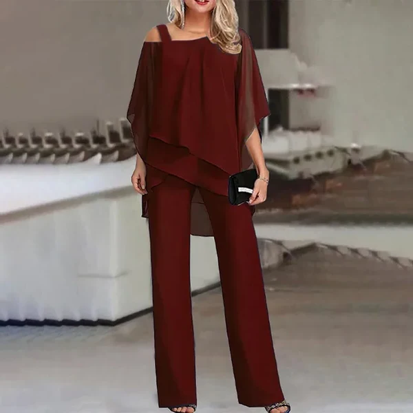 Elegant Belro clothing set featuring stylish, coordinated garments ideal for sophisticated fashion looks.