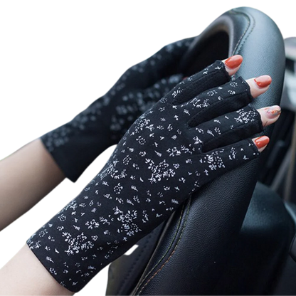 Belro stylish UV-protective cotton gloves displayed on hands, showcasing their fit and breathable fabric design for sun protection accessories.