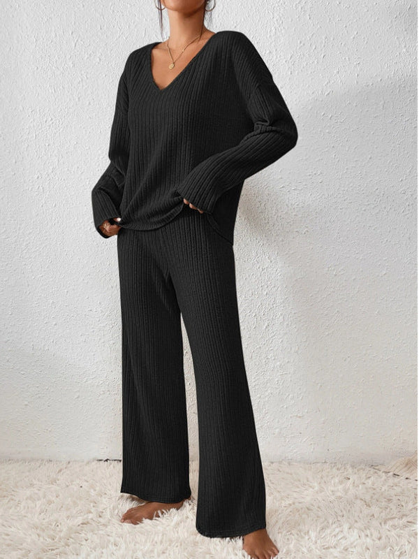 Belro women's two-piece winter clothing set featuring a cozy jacket and matching pants in warm, stylish fabric.