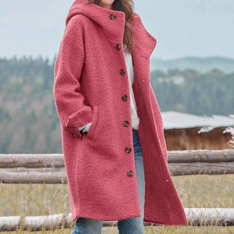 Belro women's warm winter coat in quilted fabric with a hood, suitable for cold weather and stylish winter outfits.