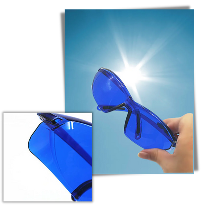 Belro golf ball finding glasses with built-in camera lens, designed for enhanced visibility during golf games.