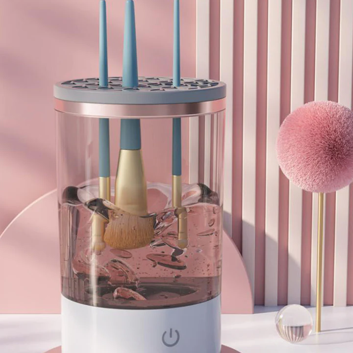 Belro makeup brush cleaner in a clear bottle, designed for gentle cleaning of beauty brushes and skincare tools.