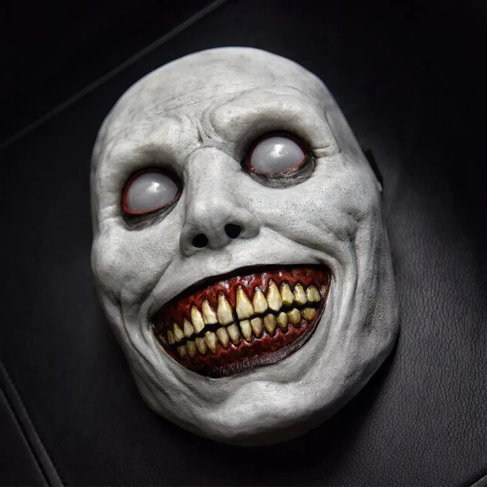 Belro creepy smiling face evil mask with white demon eyes, perfect for costumes, featuring a sinister smiling expression.