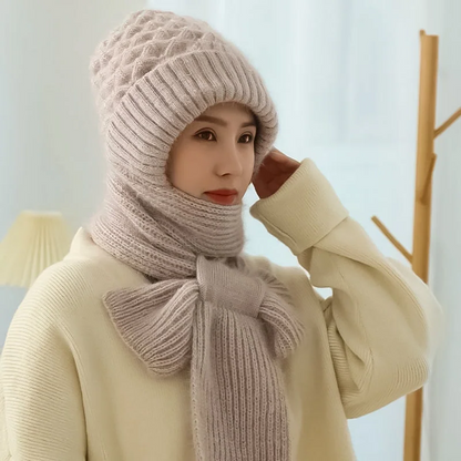 Belro women's winter hat with integrated ear protection, windproof cap and scarf combo, ideal for cold weather.