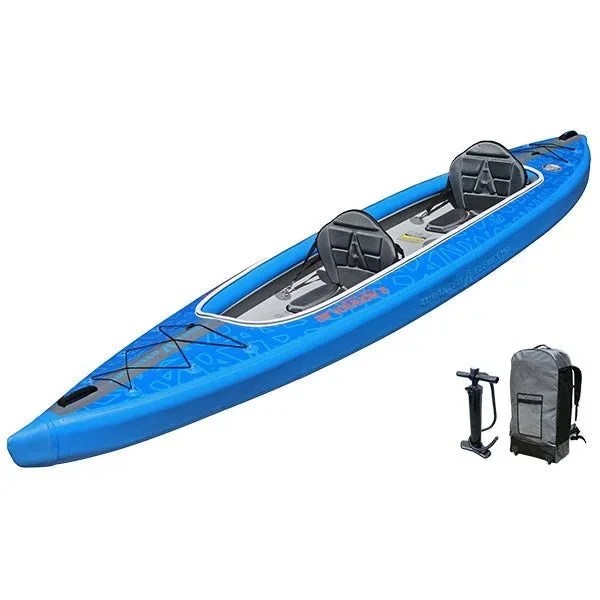 Casavibeo Advanced Elements AirVolution2 inflatable kayak floating on water, detailed view of the kayak's bright green exterior.