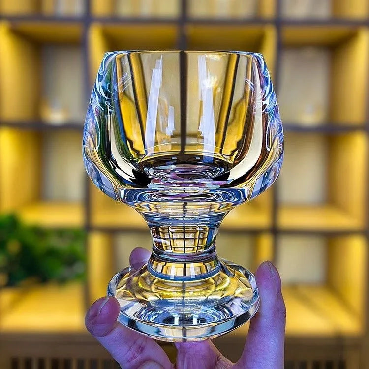 Belro cocktail glass with a clear design, perfect for serving drinks, displayed against a neutral background.