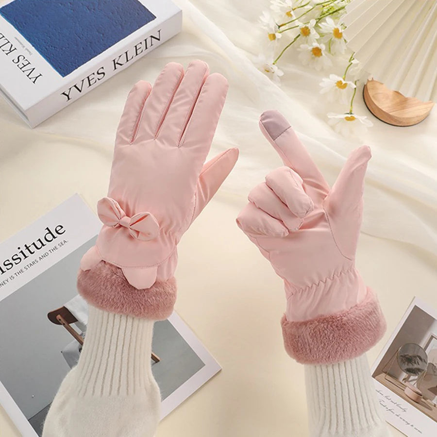 Pink Belro touchscreen winter gloves for women, stylish accessories with conductive fingertips for smartphone use.