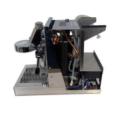 Casavibeo Quick Mill Carola Evo espresso machine with stainless steel finish and dual boiler system for premium brewing.