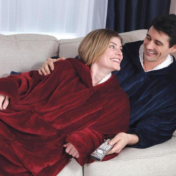 Belro blanket sweater with fleece lining, cozy rainwear clothing featuring a soft, warm fleece interior and a stylish outer design.