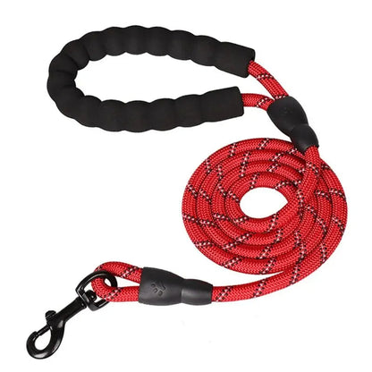 Red Belro reflective dog leash with padded handle, ideal for secure nighttime walks and comfortable control for your pet.