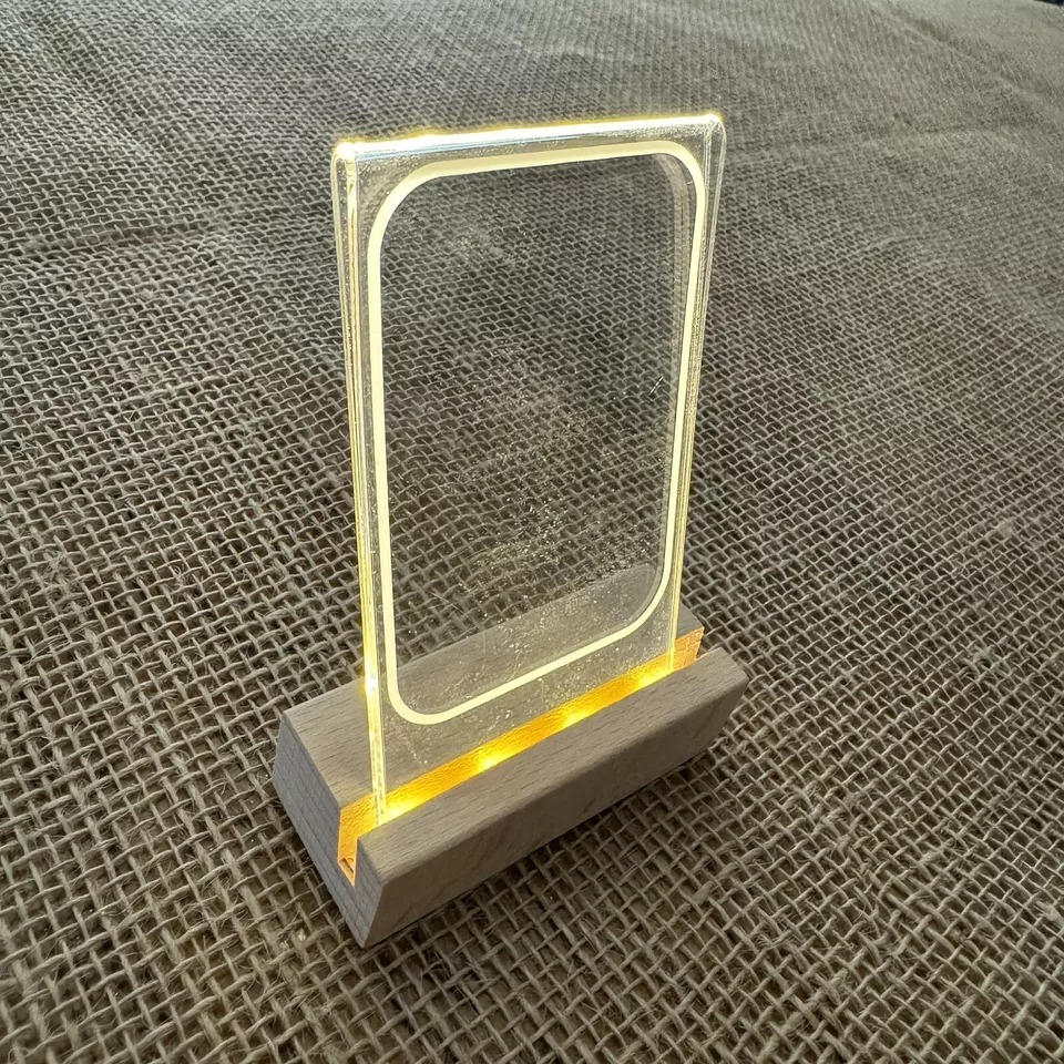 Belro Polaroid picture frames for displaying instant photos, designed for electronic and camera enthusiasts.