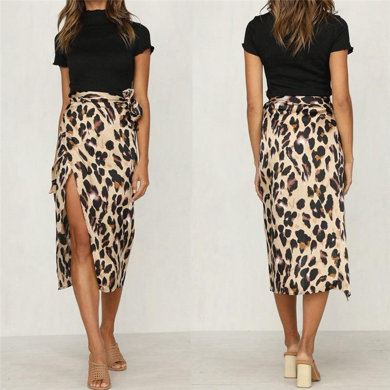 Belro leopard print skirt with high waist and flowing fabric, stylish clothing perfect for casual or dressy occasions.