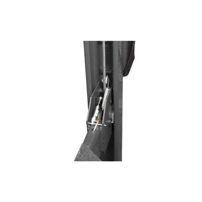 Casavibeo BENDPAK 7,000-lb capacity short runways extra-tall car lift with sturdy metal arms and lifting platform.